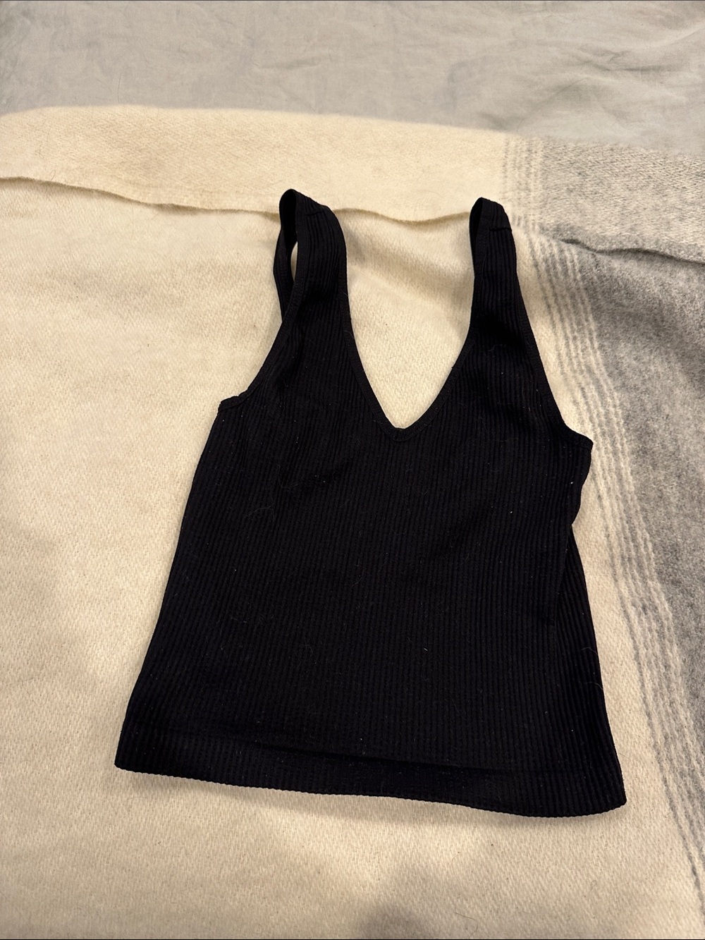 Black ribbed tank